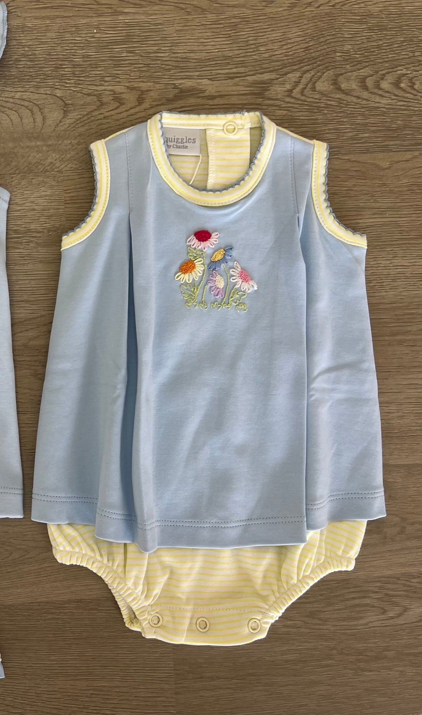 Rainbow Blooms Apron Bubble